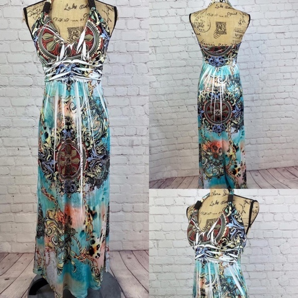 Halter Style Graphic Ruched Front Maxi